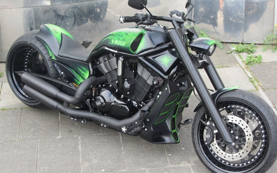 Umgebautes Motorrad Harley-Davidson V-Rod Night Rod VRSCD von X-Trem Custombikes - Bild 3 Umgebautes Motorrad Harley-Davidson V-Rod Night Rod VRSCD von X-Trem Custombikes - Bild 3