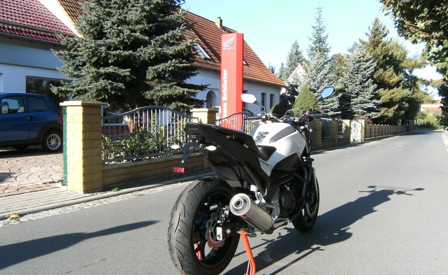 Umbgebautes Motorrad Honda NC700S Bild 1: Umbgebautes Motorrad Honda NC700S