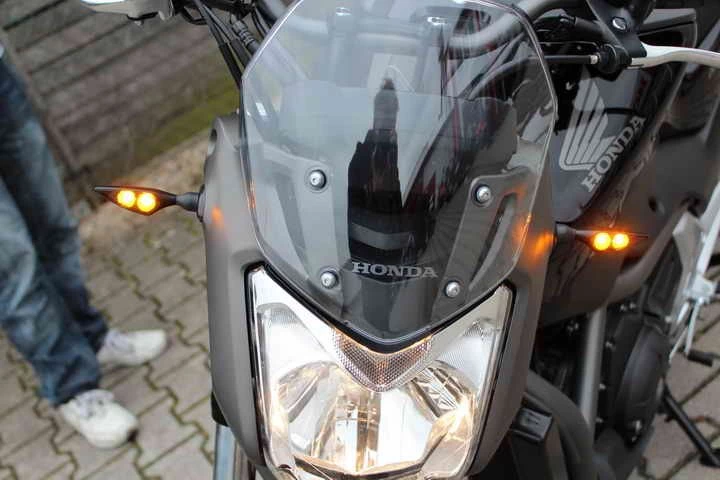 Rebuilt motorbike Honda NC700S Bild 2: Rebuilt motorbike Honda NC700S