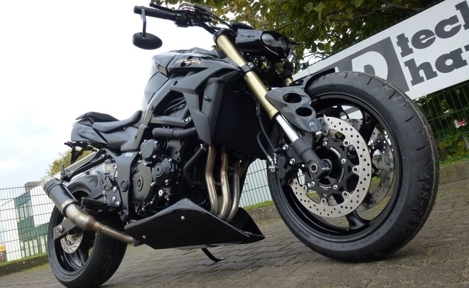 Umbgebautes Motorrad Suzuki GSR 750 Bild 7: Umbgebautes Motorrad Suzuki GSR 750