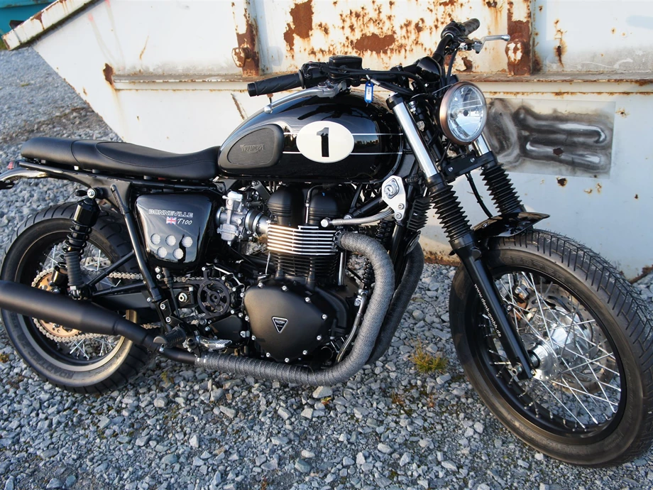 Umbgebautes Motorrad Triumph Bonneville T100 Bild 1: Umbgebautes Motorrad Triumph Bonneville T100