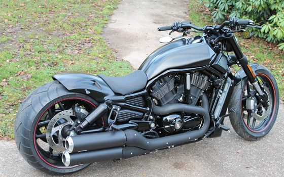 Umgebautes Motorrad Harley-Davidson Night Rod Special VRSCDX von X-Trem Custombikes - Bild 2 Umgebautes Motorrad Harley-Davidson Night Rod Special VRSCDX von X-Trem Custombikes - Bild 2