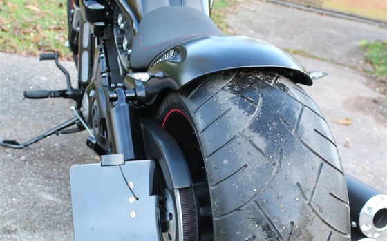 Umgebautes Motorrad Harley-Davidson Night Rod Special VRSCDX von X-Trem Custombikes - Bild 5 Umgebautes Motorrad Harley-Davidson Night Rod Special VRSCDX von X-Trem Custombikes - Bild 5