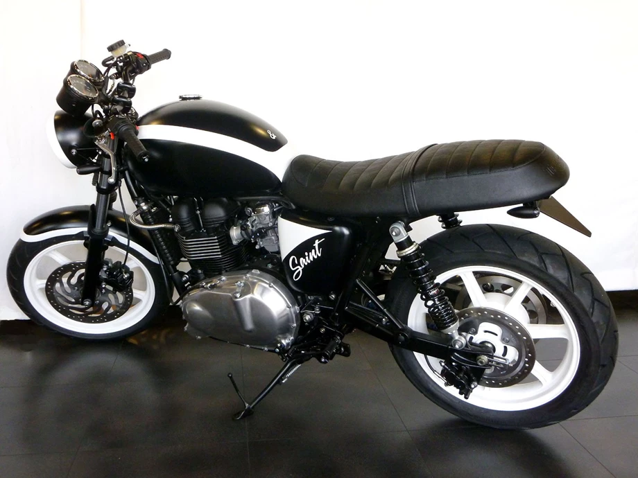 Umbgebautes Motorrad Triumph Bonneville SE Bild 4: Umbgebautes Motorrad Triumph Bonneville SE