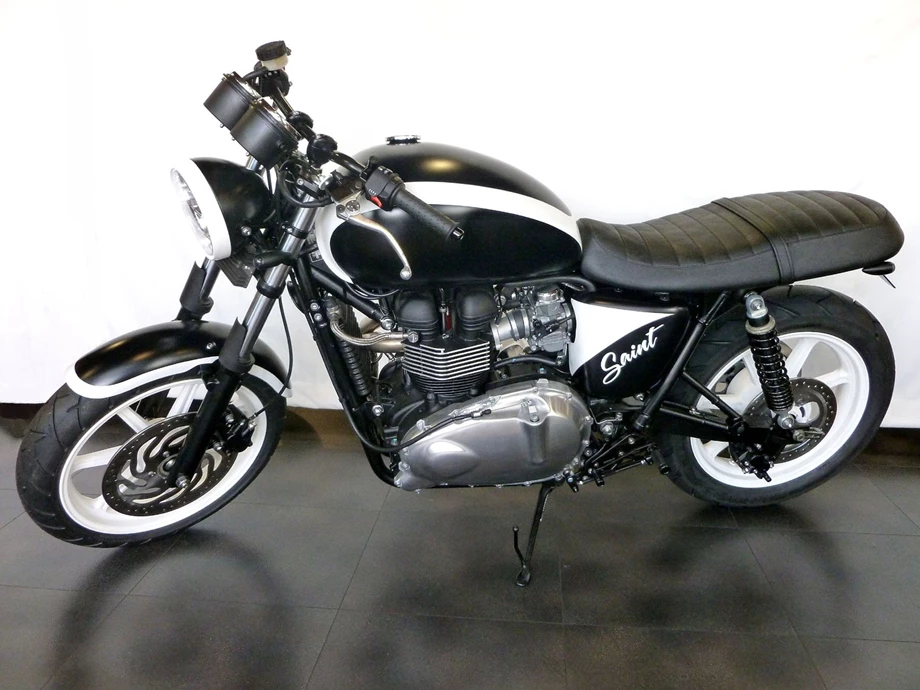 Umbgebautes Motorrad Triumph Bonneville SE Bild 7: Umbgebautes Motorrad Triumph Bonneville SE