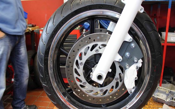 Umgebautes Motorrad Honda CB 750 Sevenfifty von Auto-und Motorradhaus Bürstadt GmbH - Bild 3