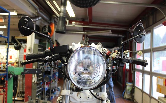 Umgebautes Motorrad Honda CB 750 Sevenfifty von Auto-und Motorradhaus Bürstadt GmbH - Bild 8