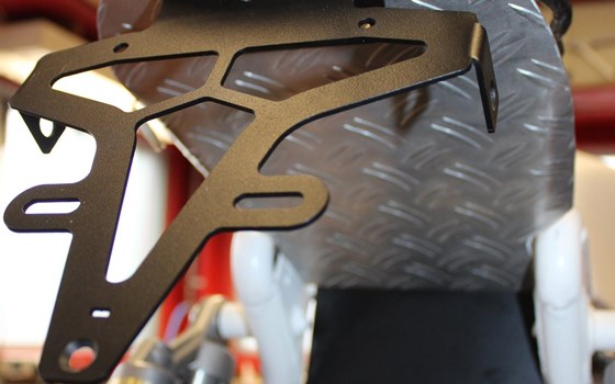 Umgebautes Motorrad Honda CB 750 Sevenfifty von Auto-und Motorradhaus Bürstadt GmbH - Bild 5 Umgebautes Motorrad Honda CB 750 Sevenfifty von Auto-und Motorradhaus Bürstadt GmbH - Bild 5
