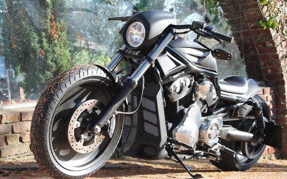 Umgebautes Motorrad Harley-Davidson V-Rod Night Rod VRSCD von X-Trem Custombikes - Bild 3 Umgebautes Motorrad Harley-Davidson V-Rod Night Rod VRSCD von X-Trem Custombikes - Bild 3