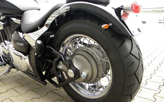 Umgebautes Motorrad Suzuki Intruder C800 von Mansour Motorradtechnik - Bild 4 Umgebautes Motorrad Suzuki Intruder C800 von Mansour Motorradtechnik - Bild 4