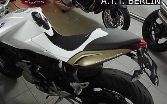 Umgebautes Motorrad MV Agusta Brutale 675 von A.T.T.-Tiedemann-Motorräder e.Kfm - Bild 10 Umgebautes Motorrad MV Agusta Brutale 675 von A.T.T.-Tiedemann-Motorräder e.Kfm - Bild 10