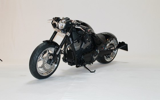 Umgebautes Motorrad Victory Hammer 8-Ball von SMC-Styrian Motor Cycle - Bild 3 Umgebautes Motorrad Victory Hammer 8-Ball von SMC-Styrian Motor Cycle - Bild 3