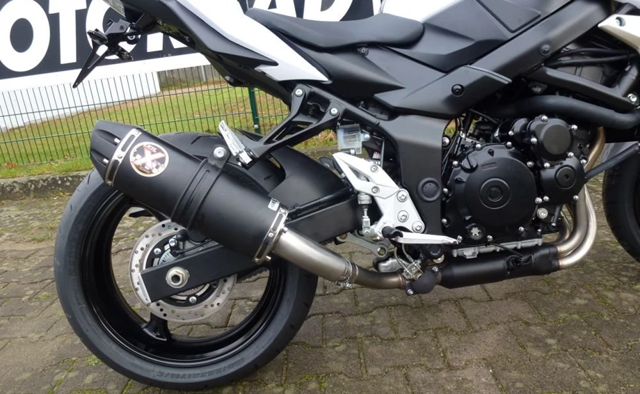 Umbgebautes Motorrad Suzuki GSR 750 Bild 3: Umbgebautes Motorrad Suzuki GSR 750