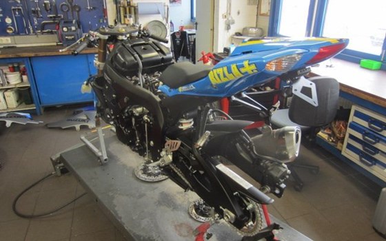 Umgebautes Motorrad Suzuki GSX-R 600 von Altzschner GmbH - Bild 7 Umgebautes Motorrad Suzuki GSX-R 600 von Altzschner GmbH - Bild 7