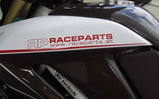 Umgebautes Motorrad Ducati Hypermotard 1100 Evo SP von Braunbart Heribert Kilian GmbH - DUCATI SALZBURG - Bild 9 Umgebautes Motorrad Ducati Hypermotard 1100 Evo SP von Braunbart Heribert Kilian GmbH - DUCATI SALZBURG - Bild 9