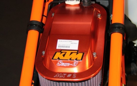 Umgebautes Motorrad KTM 990 Supermoto R von KTM BRAUMANDL - Bild 5 Umgebautes Motorrad KTM 990 Supermoto R von KTM BRAUMANDL - Bild 5