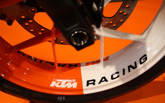 Umgebautes Motorrad KTM 690 Duke von KTM BRAUMANDL - Bild 4 Umgebautes Motorrad KTM 690 Duke von KTM BRAUMANDL - Bild 4
