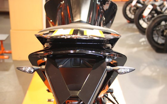 Umgebautes Motorrad KTM 690 Duke von KTM BRAUMANDL - Bild 6 Umgebautes Motorrad KTM 690 Duke von KTM BRAUMANDL - Bild 6