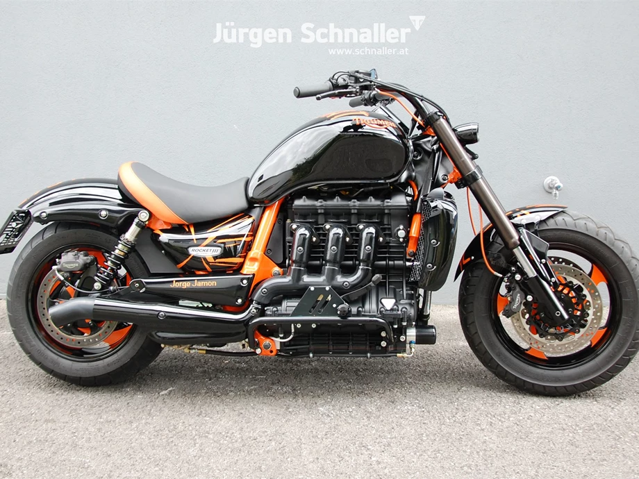 Umbgebautes Motorrad Triumph Rocket III Bild 1: Umbgebautes Motorrad Triumph Rocket III