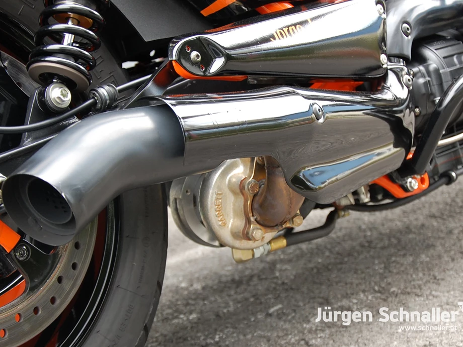 Umbgebautes Motorrad Triumph Rocket III Bild 13: Umbgebautes Motorrad Triumph Rocket III