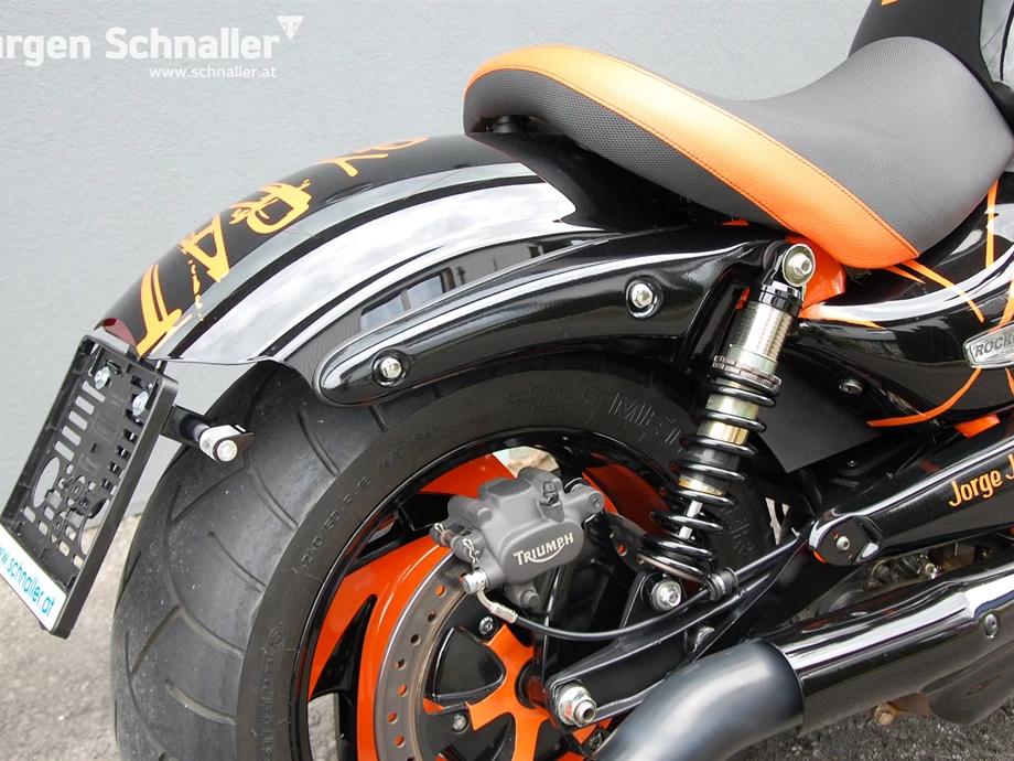 Umbgebautes Motorrad Triumph Rocket III Bild 6: Umbgebautes Motorrad Triumph Rocket III