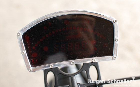 Umgebautes Motorrad Triumph Speed Triple 955i von Jürgen Schnaller, Motorräder-Zubehör - Bild 13 Umgebautes Motorrad Triumph Speed Triple 955i von Jürgen Schnaller, Motorräder-Zubehör - Bild 13