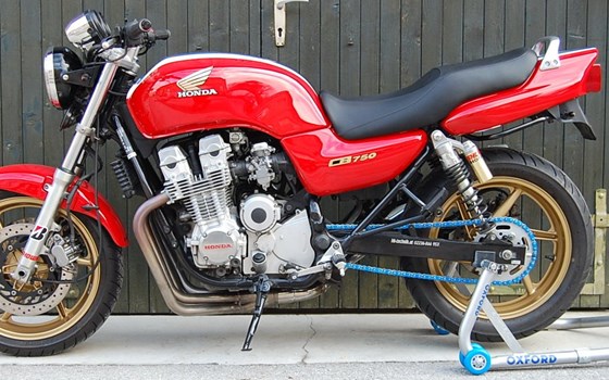 Umgebautes Motorrad Honda CB 750 Sevenfifty von HK-Technik Kemeter OG - Bild 1 Umgebautes Motorrad Honda CB 750 Sevenfifty von HK-Technik Kemeter OG - Bild 1