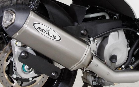 Umgebautes Motorrad Piaggio Beverly 350ie Sport Touring von Braumandl-Zweirad - Bild 4 Umgebautes Motorrad Piaggio Beverly 350ie Sport Touring von Braumandl-Zweirad - Bild 4