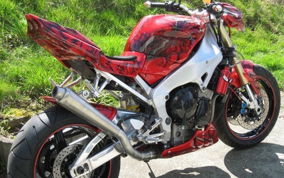 Umgebautes Motorrad Yamaha FZR 1000 EXUP von UGT-Bikes - Bild 1 Umgebautes Motorrad Yamaha FZR 1000 EXUP von UGT-Bikes - Bild 1