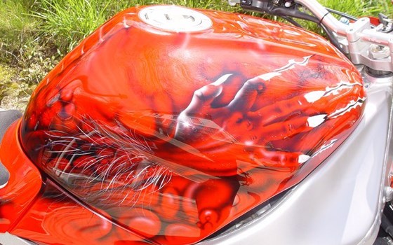 Umgebautes Motorrad Yamaha FZR 1000 EXUP von UGT-Bikes - Bild 6 Umgebautes Motorrad Yamaha FZR 1000 EXUP von UGT-Bikes - Bild 6
