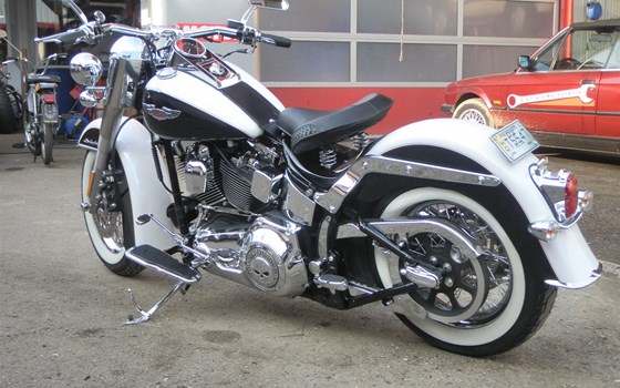 Umgebautes Motorrad Harley-Davidson Softail Custom FXSTC von Berni´s Biker Bude - Bild 1 Umgebautes Motorrad Harley-Davidson Softail Custom FXSTC von Berni´s Biker Bude - Bild 1