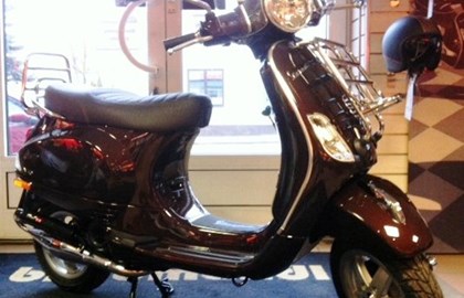 Vespa LX 50 2T Touring Custom Bike