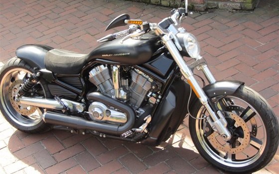 Umgebautes Motorrad Harley-Davidson V-Rod Muscle VRSCF von X-Trem Custombikes - Bild 3 Umgebautes Motorrad Harley-Davidson V-Rod Muscle VRSCF von X-Trem Custombikes - Bild 3
