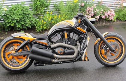 Harley-Davidson Night Rod Special VRSCDX Custom Bike