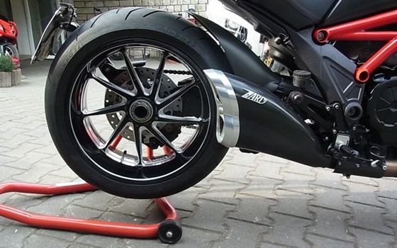 Umgebautes Motorrad Ducati Diavel Carbon von A.T.T.-Tiedemann-Motorräder e.Kfm - Bild 6 Umgebautes Motorrad Ducati Diavel Carbon von A.T.T.-Tiedemann-Motorräder e.Kfm - Bild 6