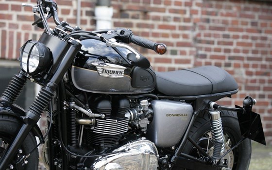 Umgebautes Motorrad Triumph Bonneville T100 von Q-Bike Technik GmbH - Bild 2 Umgebautes Motorrad Triumph Bonneville T100 von Q-Bike Technik GmbH - Bild 2