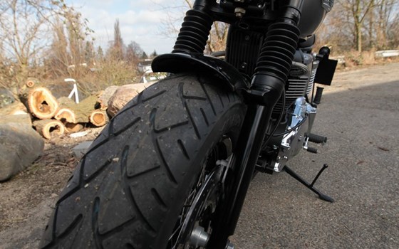 Umgebautes Motorrad Triumph Bonneville T100 von Q-Bike Technik GmbH - Bild 7 Umgebautes Motorrad Triumph Bonneville T100 von Q-Bike Technik GmbH - Bild 7