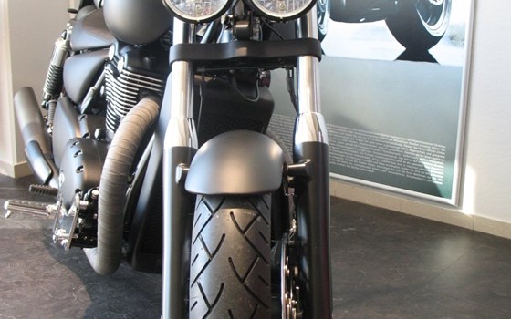 Umgebautes Motorrad Triumph Thunderbird Storm von Becker-Tiemann Motorrad GmbH & Co. KG - Bild 2 Umgebautes Motorrad Triumph Thunderbird Storm von Becker-Tiemann Motorrad GmbH & Co. KG - Bild 2