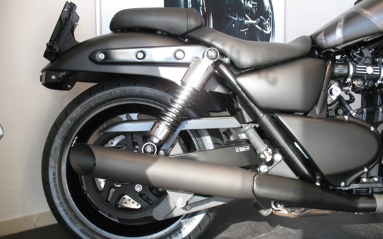Umgebautes Motorrad Triumph Thunderbird Storm von Becker-Tiemann Motorrad GmbH & Co. KG - Bild 3 Umgebautes Motorrad Triumph Thunderbird Storm von Becker-Tiemann Motorrad GmbH & Co. KG - Bild 3