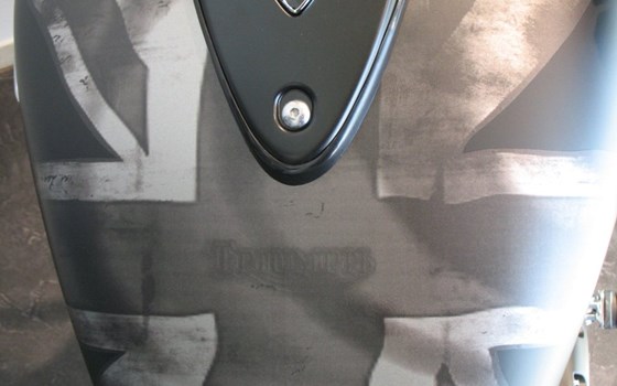 Umgebautes Motorrad Triumph Thunderbird Storm von Becker-Tiemann Motorrad GmbH & Co. KG - Bild 5 Umgebautes Motorrad Triumph Thunderbird Storm von Becker-Tiemann Motorrad GmbH & Co. KG - Bild 5