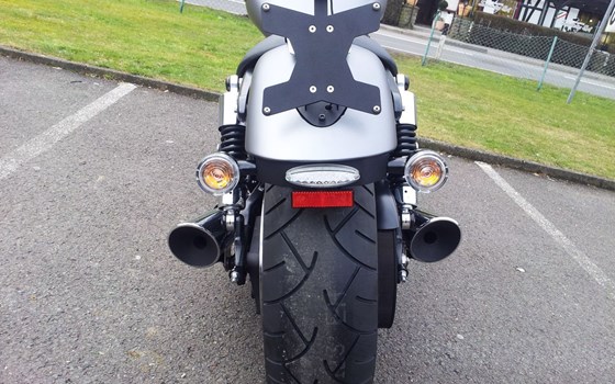 Umgebautes Motorrad Triumph Thunderbird Storm von Motorradhaus Löhmer GmbH - Bild 9 Umgebautes Motorrad Triumph Thunderbird Storm von Motorradhaus Löhmer GmbH - Bild 9