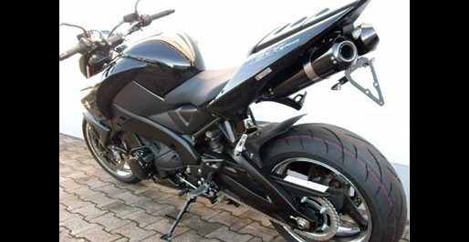 Umgebautes Motorrad Suzuki B-King von Motorland Motorrad GmbH - Bild 4 Umgebautes Motorrad Suzuki B-King von Motorland Motorrad GmbH - Bild 4