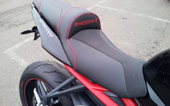Umgebautes Motorrad Triumph Street Triple 675 R von Motorradhaus Löhmer GmbH - Bild 8 Umgebautes Motorrad Triumph Street Triple 675 R von Motorradhaus Löhmer GmbH - Bild 8