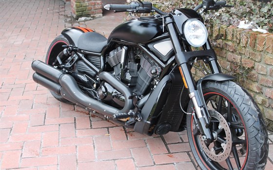 Umgebautes Motorrad Harley-Davidson Night Rod Special VRSCDX von X-Trem Custombikes - Bild 3 Umgebautes Motorrad Harley-Davidson Night Rod Special VRSCDX von X-Trem Custombikes - Bild 3