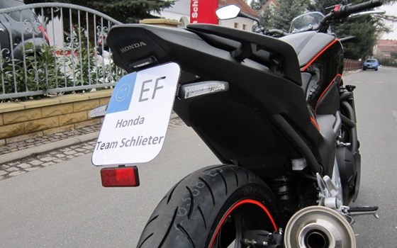 Umgebautes Motorrad Honda NC700S von Zweiradtechnik Jörg Schlieter - Bild 1 Umgebautes Motorrad Honda NC700S von Zweiradtechnik Jörg Schlieter - Bild 1