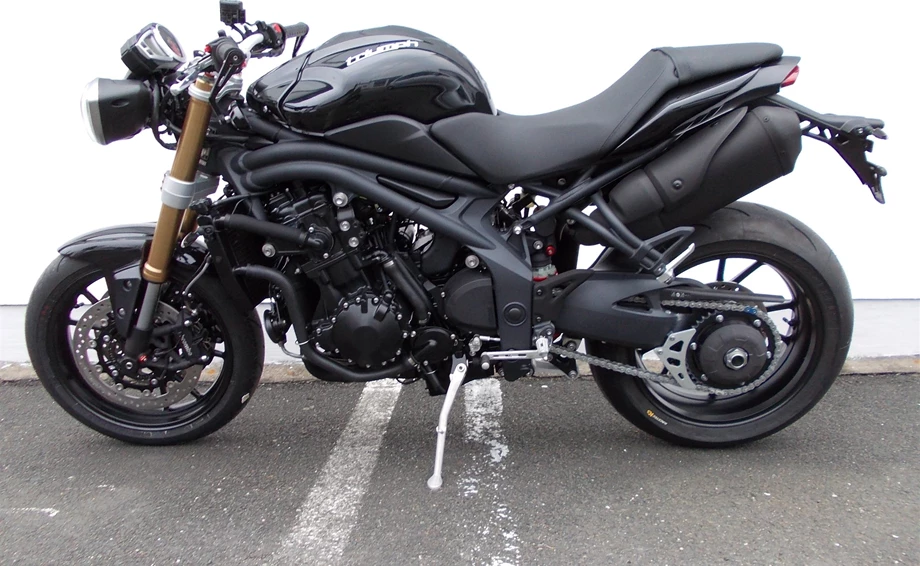 Umbgebautes Motorrad Triumph Speed Triple 1050 Bild 3: Umbgebautes Motorrad Triumph Speed Triple 1050