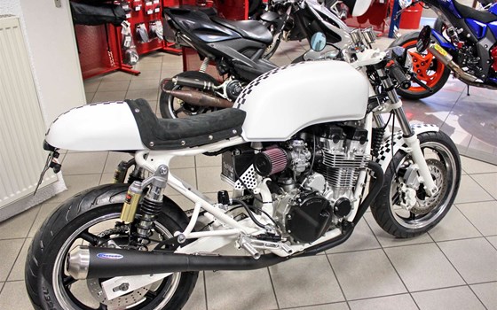 Umgebautes Motorrad Honda CB 750 Sevenfifty von Auto-und Motorradhaus Bürstadt GmbH - Bild 7 Umgebautes Motorrad Honda CB 750 Sevenfifty von Auto-und Motorradhaus Bürstadt GmbH - Bild 7