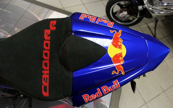 Umgebautes Motorrad Honda CB 1000 R von Auto-und Motorradhaus Bürstadt GmbH - Bild 6 Umgebautes Motorrad Honda CB 1000 R von Auto-und Motorradhaus Bürstadt GmbH - Bild 6