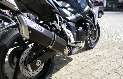 Suzuki GSR 750 Custom Bike