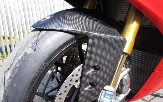 Umgebautes Motorrad Ducati 1199 Panigale R von Schilling IM Racing GmbH & Co. KG - Bild 3 Umgebautes Motorrad Ducati 1199 Panigale R von Schilling IM Racing GmbH & Co. KG - Bild 3